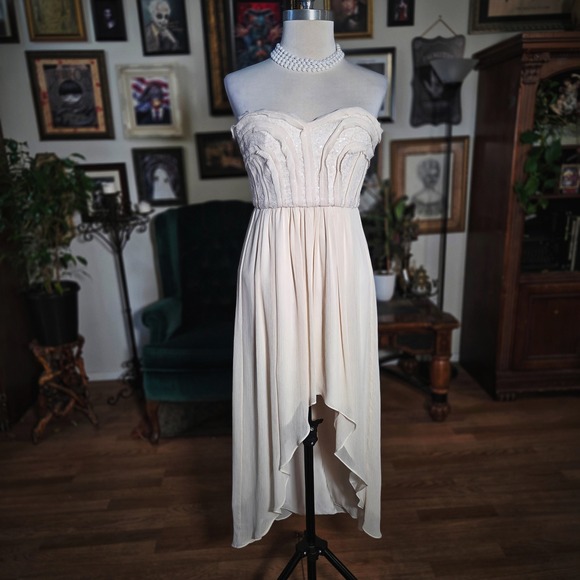 BCBG Paris Chic Cream Strapless High Low Prom Formal Evening Gown Dress - Picture 2 of 7